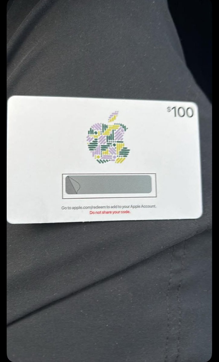 MorganStepbz's tweet photo. I need to hook up tonight who’s ready I got $100 https://t.co/paO786gisH