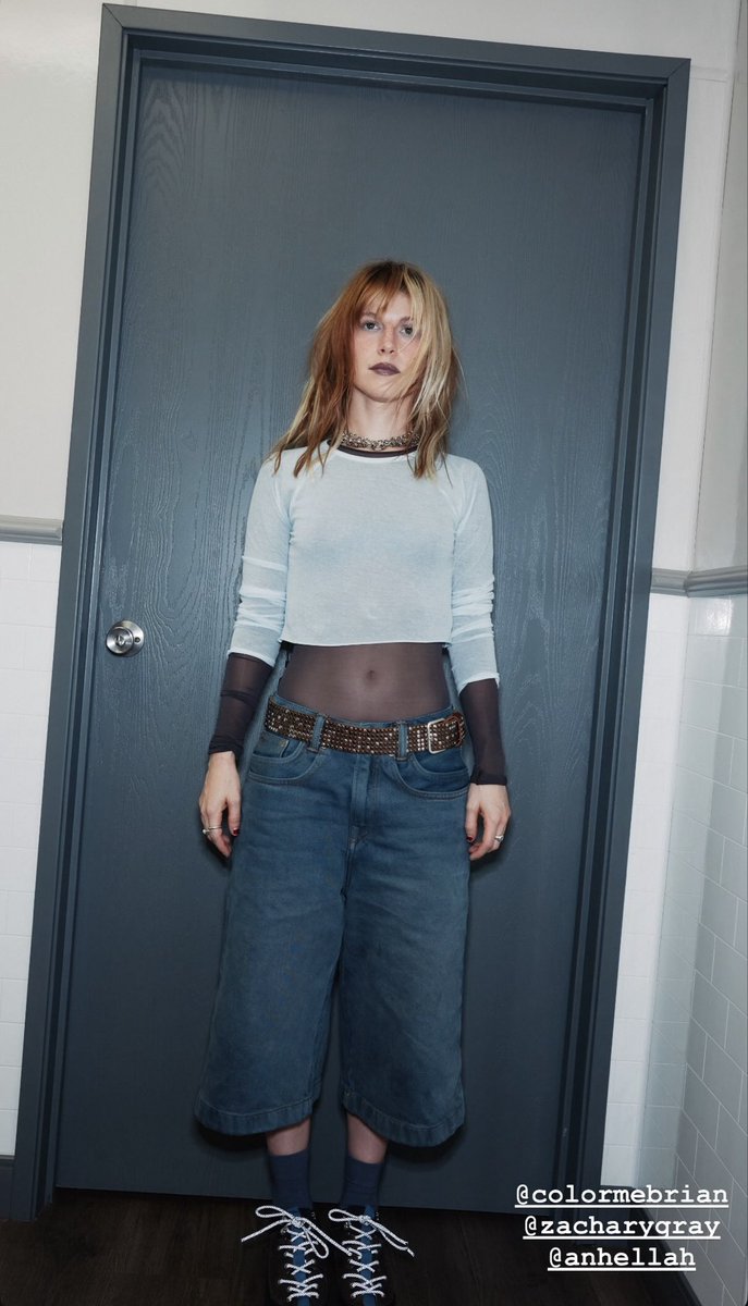 paramoremusicom's tweet photo. New photos of Hayley by Zachary Gray taken in Mountain View, CA yesterday https://t.co/U71h6KMIPs