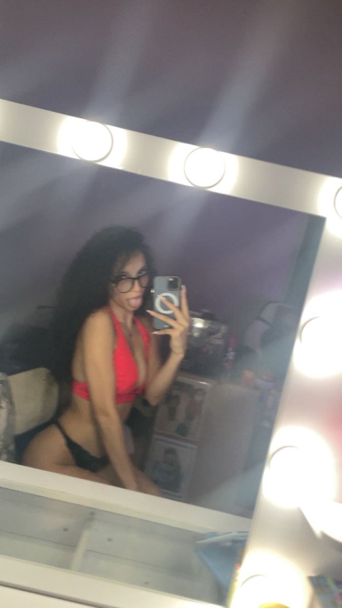 BrattyyAngelina's tweet photo. hmu daddy 😉
#nfsw #petite #nfswt #trades #content #latinaㅤㅤㅤㅤㅤㅤㅤ https://t.co/hNXkDTXtWb