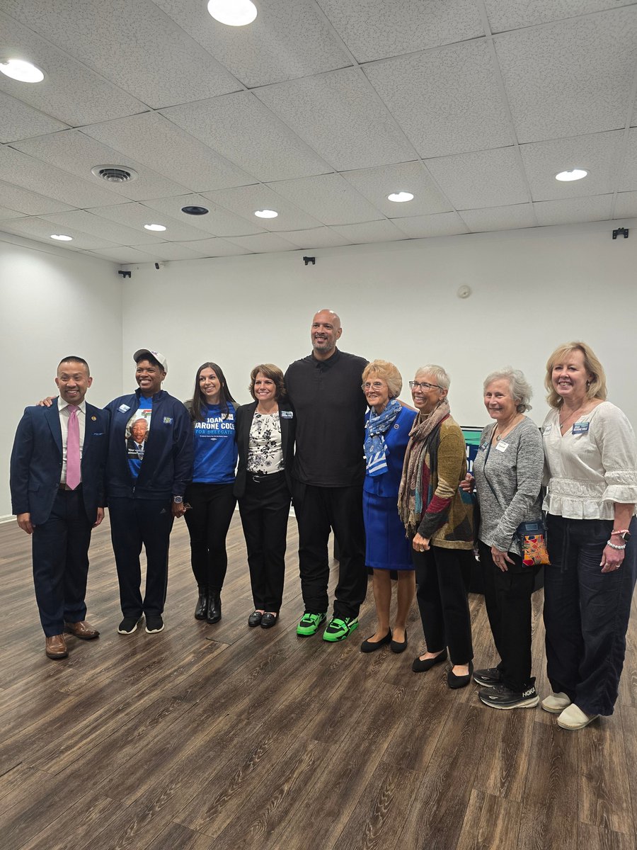 ClarenceLamMD's tweet photo. I was glad to join Joan Barone Cole in Severna Park to support her campaign for State Delegate!  It's time for some change in Anne Arundel County, so if you live in District 31, help spread the word, knock on doors, make phone calls, put up a sign, and most importantly, go vote! https://t.co/TjyuU24WQE