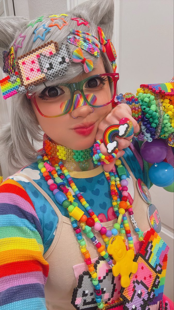 itmecybrgrl's tweet photo. Happy Saturday-nyan!!! Have you watched Forgotten Island yet? :D

(I also want to say a huge thank you to Whimsy Kei for this amazing rainbow ring! It was gifted to me @ our concert last month &amp; I love it so much!!! 💖🌈) https://t.co/Em3NBRicOV