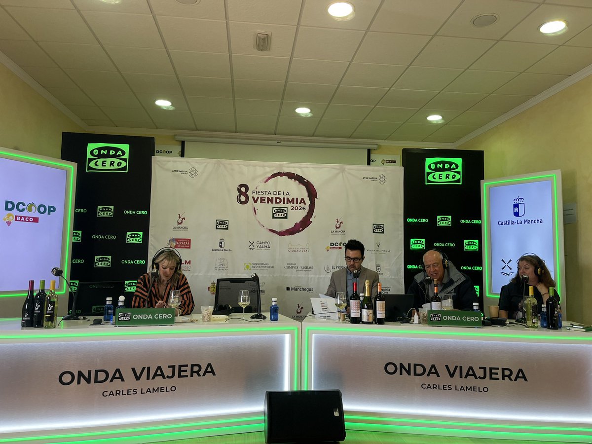 patriplanner's tweet photo. Hay mañanas en que un programa de radio te da la vuelta al mundo. 🍇🌍
Vendimia en La Mancha, un espumoso sin alcohol que sabe a uva de verdad, una isla griega con sus berenjenas, un valle que me trajo recuerdos... y Marsella, que sigue en mi lista. #PatriPlanner @GaliciaTB https://t.co/4tbPhvs8t7