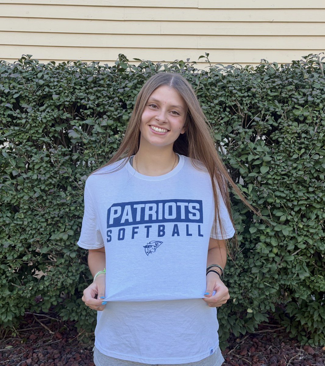 olivia_carr12's tweet photo. So excited for a new journey! 
@Patriots_UC_SB @Coach_NThompson @PYL0409 @minookasoftball @CoachKeers https://t.co/25GHCnyWs1
