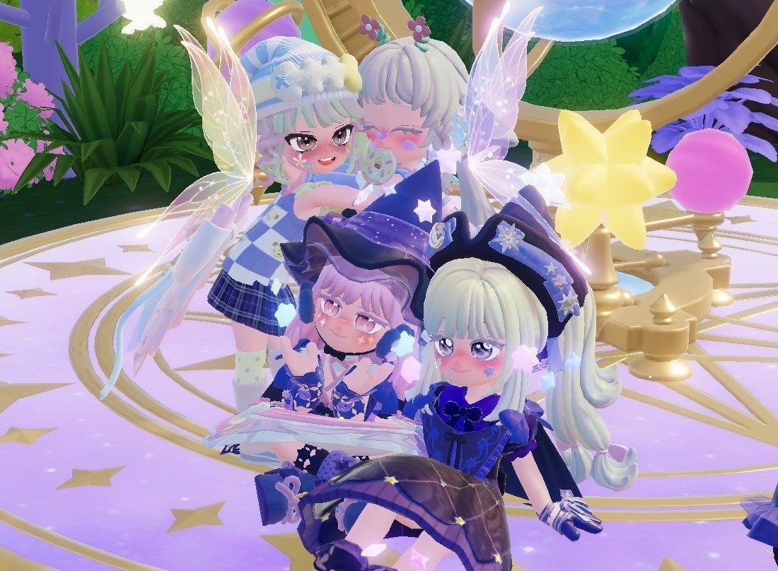 meidolci's tweet photo. ジャイ子ちゃんの新しい魔女のお家だ🔮🐈‍⬛！
すごーーーーい！！

魔女の服で行くしかなかった〜✨
途中でSushiちゃんとKyuちゃんに会えて、
4人でたくさん写真撮った( ⸝⸝´꒳`⸝⸝)♡！

夜にもまた見に行くね〜🌙💜

♡@_yukiriiiin 
♡@sushicollects 
♡@kyuhato___ https://t.co/EbO26066d8