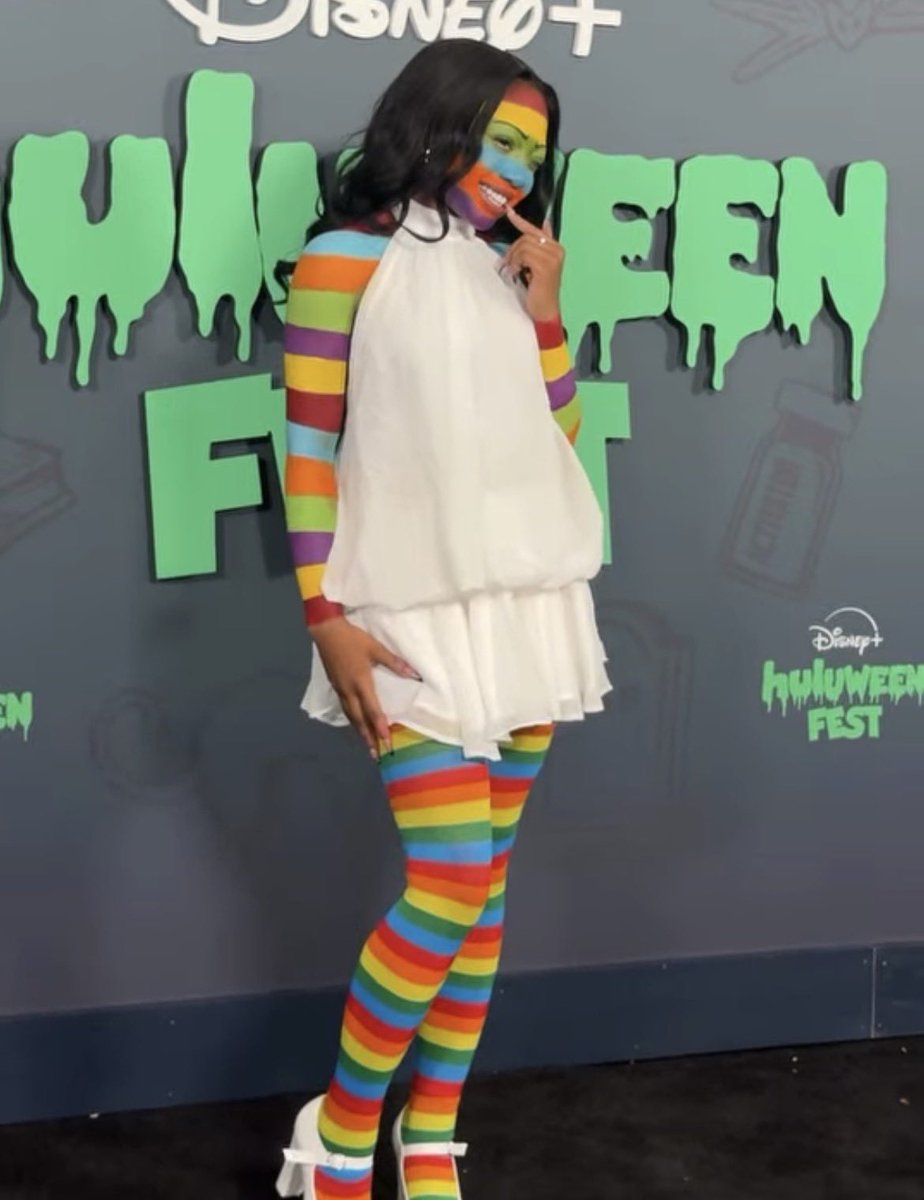 LeahSavaJBase's tweet photo. The meaning behind Leah Sava Jeffries’ look: 

🌈 Camilla Cream’s stripes serve as a metaphor for overcoming peer pressure. She is only cured once she stops trying to fit in and stays true to herself. https://t.co/r3tDyvGo39