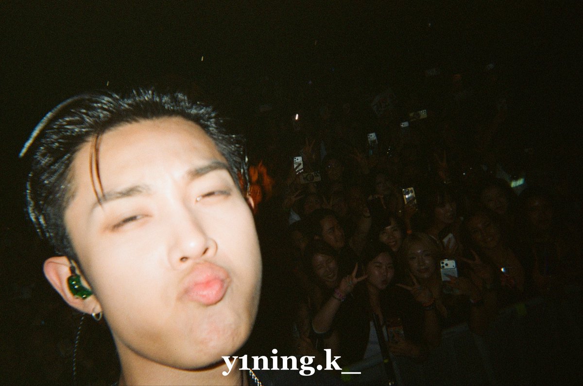 y1ningk_'s tweet photo. Remember when he took my film camera in DC…. I did not expect this HAHAHAHA
#RYUL #KIMRYUL #김률 #률 https://t.co/PsUhizUhuG