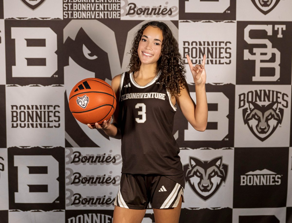 HalleDaniels3's tweet photo. After an amazing unofficial visit , I am so very grateful to have received an offer from @BonniesWBB ! Thank you  to Coach Crawley, Coach @KelcieRombach and the entire staff for believing in me and making my visit to campus so special. Go Bonnies 🤎🤍

@M14Hoops_Girls @NCWB317 @3SSBGCircuit