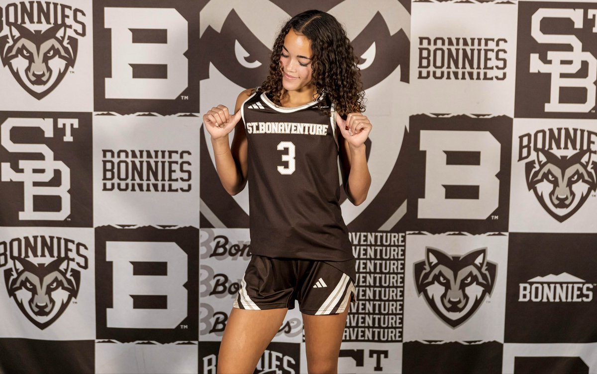 HalleDaniels3's tweet photo. After an amazing unofficial visit , I am so very grateful to have received an offer from @BonniesWBB ! Thank you  to Coach Crawley, Coach @KelcieRombach and the entire staff for believing in me and making my visit to campus so special. Go Bonnies 🤎🤍

@M14Hoops_Girls @NCWB317 @3SSBGCircuit