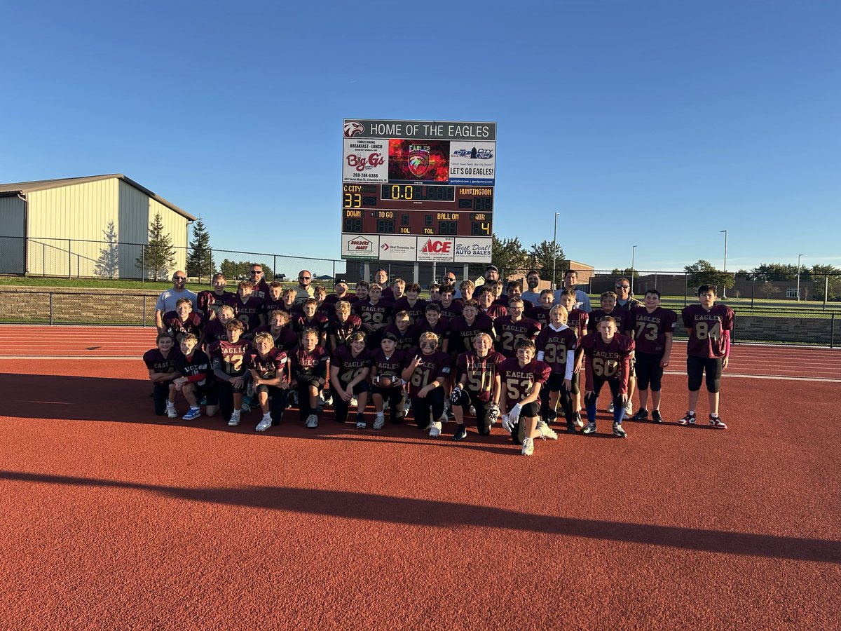 CCE_Football's tweet photo. 6th grade with the 33-0 victory over Huntington North this afternoon. #EMAE https://t.co/Lqtw98VTlI