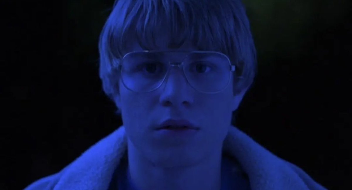 SUPARUNPAI's tweet photo. Mysterious Skin (2004) Dir. Gregg Araki https://t.co/1m6cls7abu