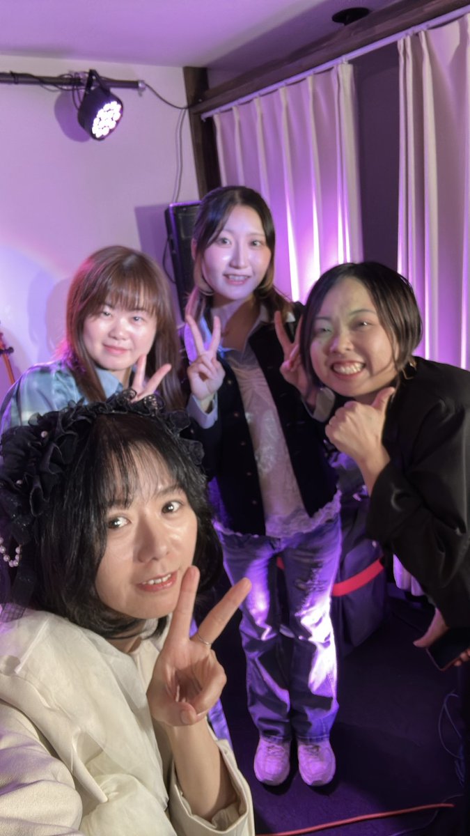 hashigohime's tweet photo. 10/3『SOUNDS GOOD! Vol.2』観てきました♪
何度か生配信でご一緒して先日の柏崎市でのライブでもご一緒したあのシンガーMIKIKOさんがMC〜!🎤✨
出演者さんも豪華で素晴らしかったです🎶
アフターのライブ楽しかったな〜🩵
#broadnix #soundsgood #YouTube生配信番組 https://t.co/2r92ymxb6H