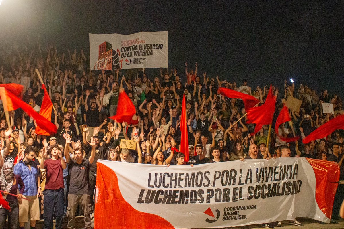 CJS_Granada's tweet photo. Hay una juventud trabajadora que se niega a aceptar la derrota.🚩

𝑨𝒄𝒂𝒃𝒆𝒎𝒐𝒔 𝒄𝒐𝒏 𝒆𝒍 𝒓𝒆𝒏𝒕𝒊𝒔𝒎𝒐.
𝑳𝒖𝒄𝒉𝒆𝒎𝒐𝒔 𝒑𝒐𝒓 𝒍𝒂 𝒗𝒊𝒗𝒊𝒆𝒏𝒅𝒂.
𝑳𝒖𝒄𝒉𝒆𝒎𝒐𝒔 𝒑𝒐𝒓 𝒆𝒍 𝒔𝒐𝒄𝒊𝒂𝒍𝒊𝒔𝒎𝒐. https://t.co/WgoSnmouhi