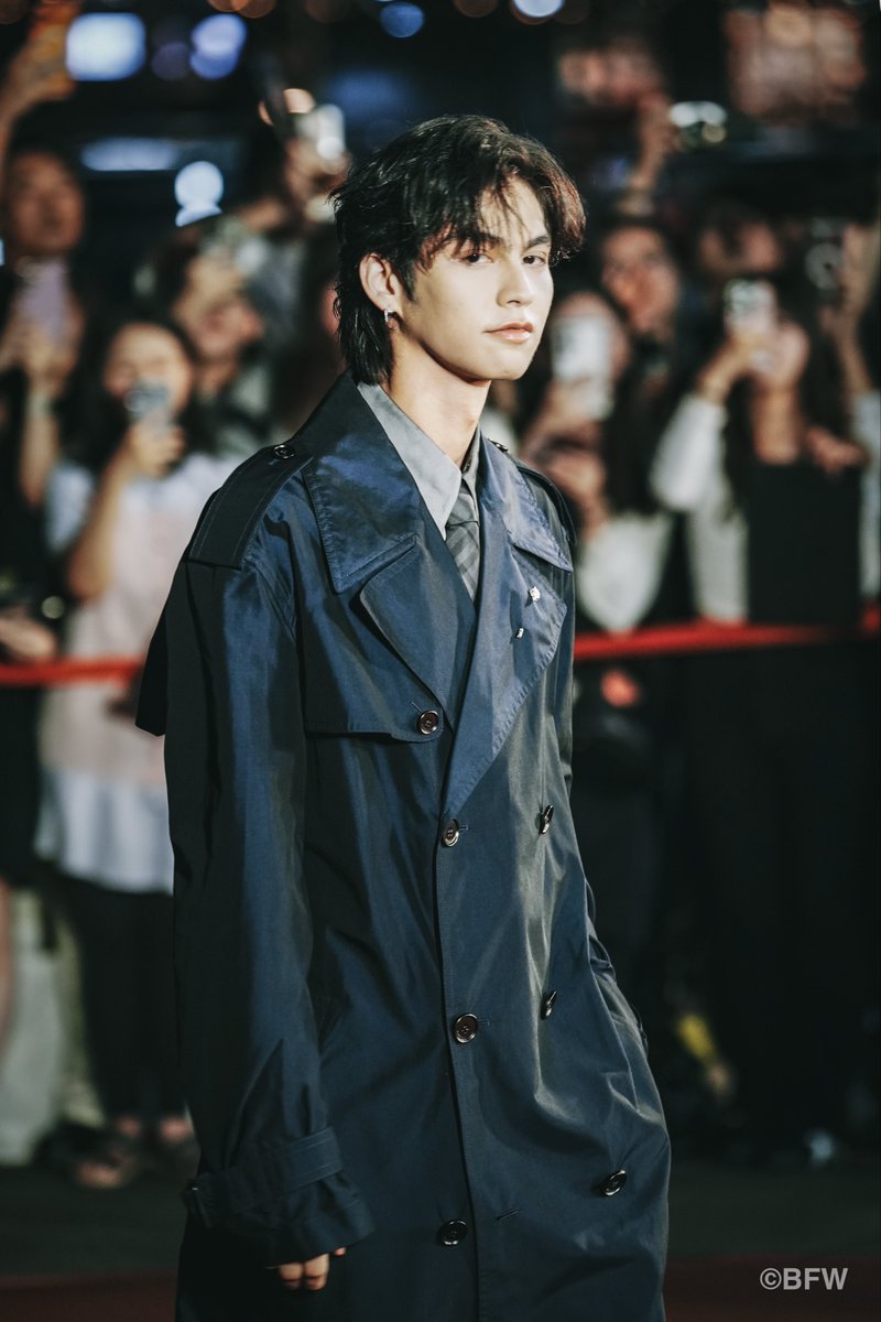 BuyerForWorld's tweet photo. 261003 Bright 🧥

BRIGHT X TAIPEI FW  
#TPEFWSS26xBRIGHT  
#TPEFW  
#bbrightvc @bbrightvc https://t.co/qwaOBXvomf