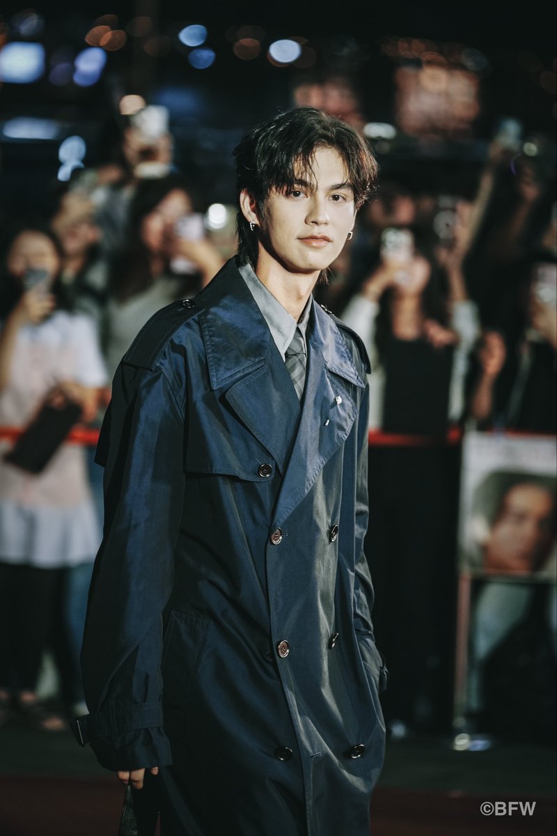 BuyerForWorld's tweet photo. 261003 Bright 🧥

BRIGHT X TAIPEI FW  
#TPEFWSS26xBRIGHT  
#TPEFW  
#bbrightvc @bbrightvc https://t.co/qwaOBXvomf