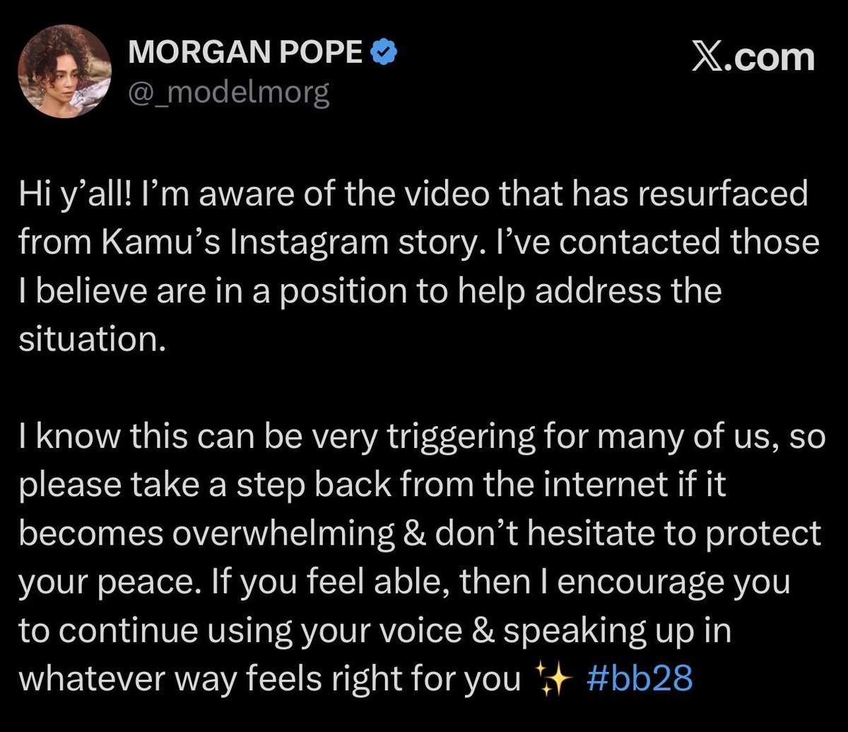 QueenLunar63's tweet photo. Them both being fake asf 😭 #bb28 https://t.co/RqWfIRhPeN