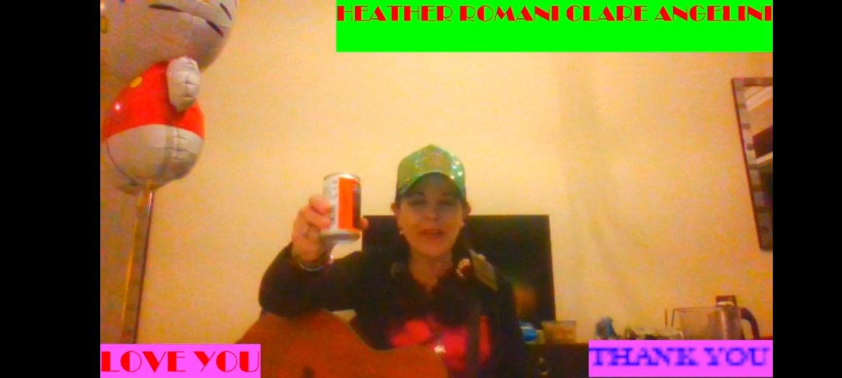paupoljr's tweet photo. Secret location on stageit with @HromaniAngelini https://t.co/POQVsQAWmt