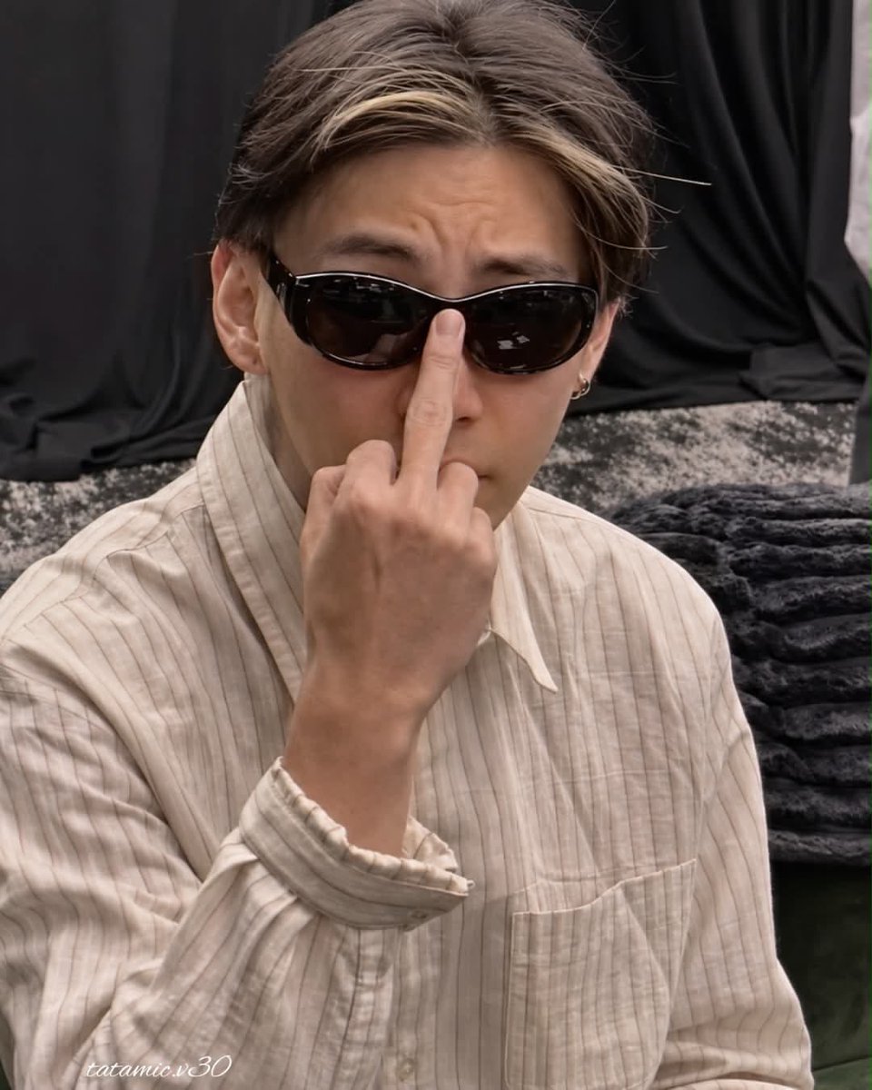 seoltang0393's tweet photo. “Mexichangas”
Tae en corto: si soy 😌💅🏻✨

Te amo Tae 🤣🤣🤣🤣🤣 https://t.co/DcHm8mRKOR