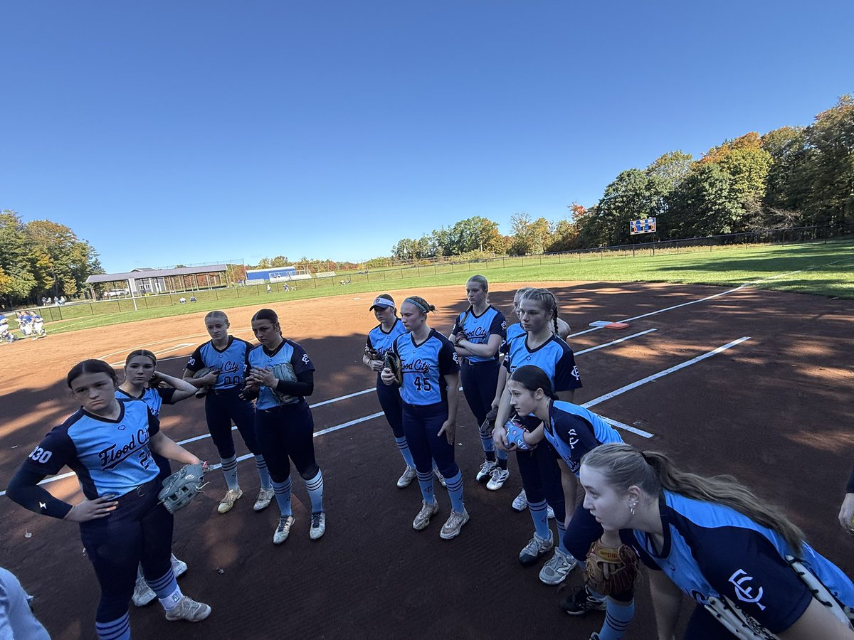 FCE15u's tweet photo. A few of our girls played a DH scrimmage against @UPJSoftball today and represented themselves well. 
@EllaWorthy03 
Cam Mash #11
Bryn Roberts #5
Olivia O’Roark #00
Thank you, coaches, for a great afternoon of softball. 🥎 https://t.co/cbsteuph0B