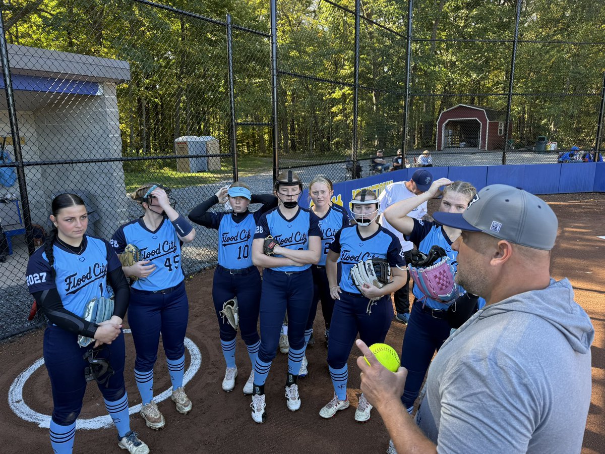 FCE15u's tweet photo. A few of our girls played a DH scrimmage against @UPJSoftball today and represented themselves well. 
@EllaWorthy03 
Cam Mash #11
Bryn Roberts #5
Olivia O’Roark #00
Thank you, coaches, for a great afternoon of softball. 🥎 https://t.co/cbsteuph0B