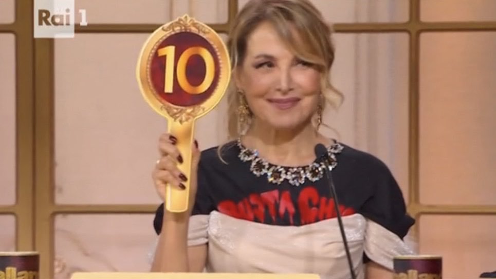 palettaBdUrso's tweet photo. Mood 10 🤩

#ballandoconlestelle https://t.co/RZPs1K5HzW