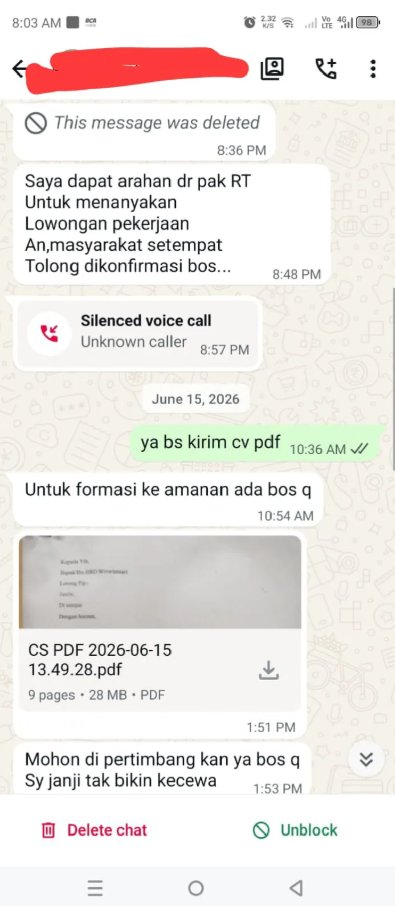 txtharihariWNI's tweet photo. Kelakuan oknum ormas nyari kerja merasa berhak banget...

Ada yang pernah berurusan sama oknum ormas? Btw, ini orang umur 45 kalau nggak salah.

Setelah itu pakai nomor lain buat maki-maki, haha.

Menurut kalian, kalau pernah mengalami kejadian seperti ini, sebaiknya dihadapi atau langsung diabaikan?