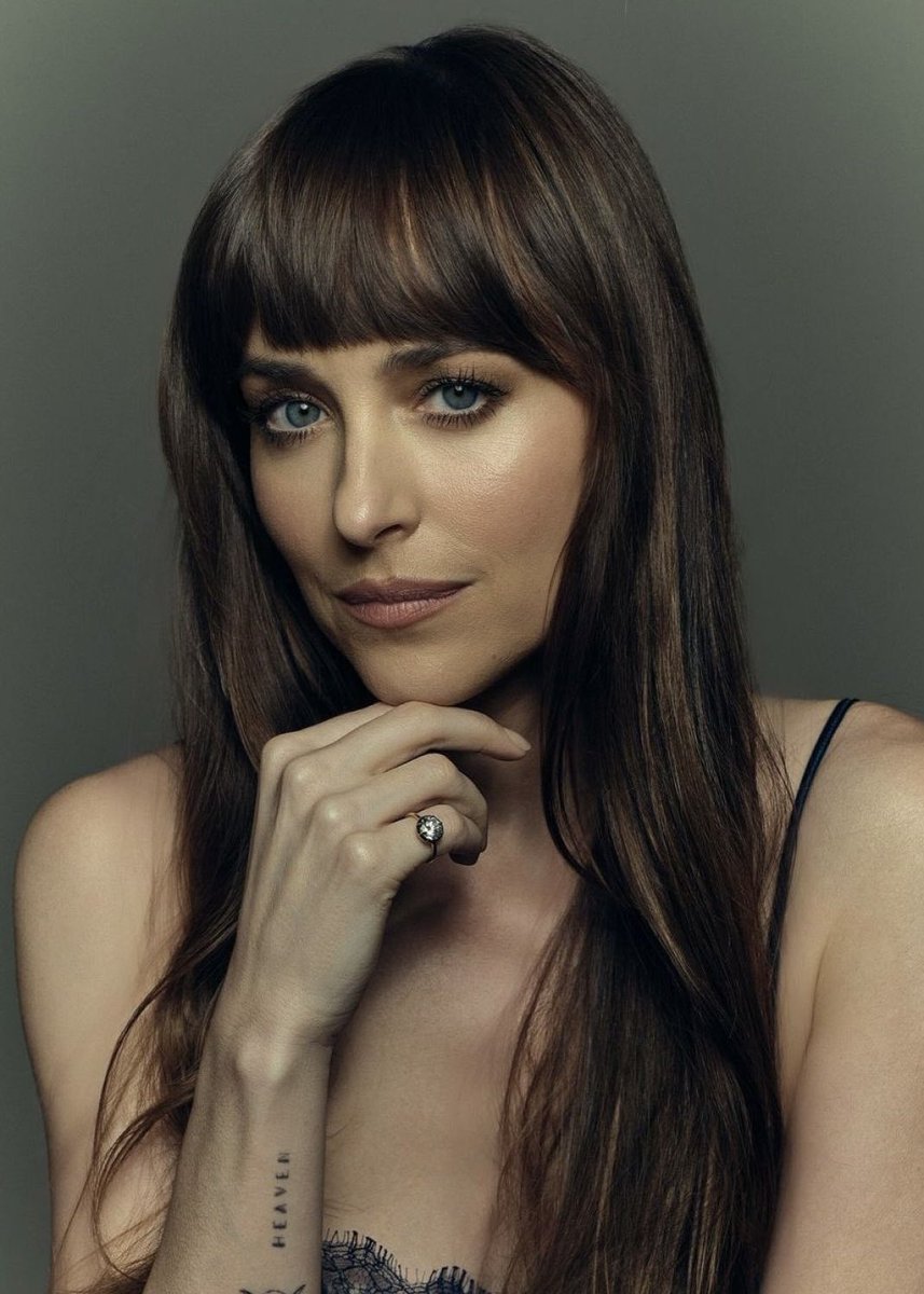 PopBase's tweet photo. Happy 37th birthday to the talented Dakota Johnson. https://t.co/1CtF7dbjGZ
