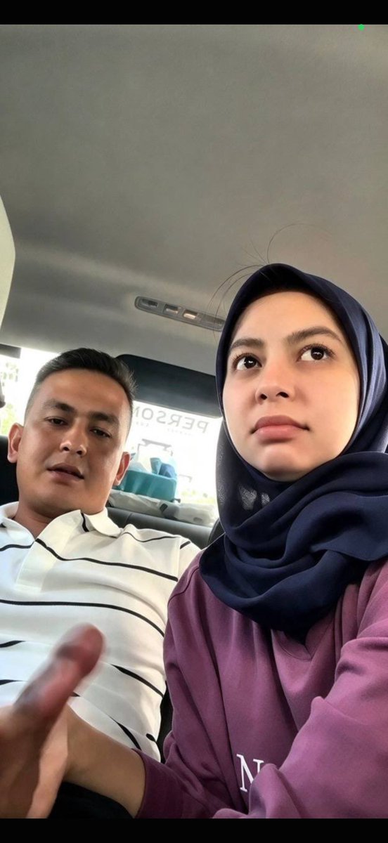 ChelseaHanani's tweet photo. Melayu viral? https://t.co/oBRdt16Qh1