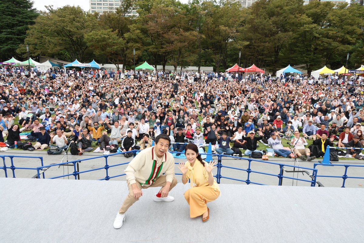 1242_PR's tweet photo. ＼\ラジオパーク/／

「三宅裕司 サンデーヒットパラダイス」公開生放送ありがとうございました！

「ラジオパーク」ではメインステージの模様をradikoのオリジナルチャンネルで生配信中
▶https://t.co/TDMdAc7KfQ

#三宅裕司ヒッパラ #ラジオパーク #ニッポン放送 https://t.co/kJCJ5EdoXP
