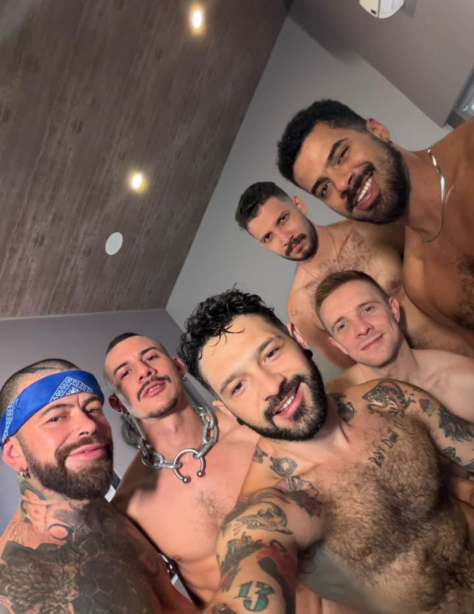 ZiracoPierrot's tweet photo. Se vienen cositas. 🔥

https://t.co/X8P40zqHuY

📍 El poblado, Medellín, Antioquia, Colombia. 🇨🇴

@ZiracoPierrot

@MrAndresSinner @Realtatanlozano 
@igorlucios @Poison_Boy__ @SergShepardXXX 

@I_Que_Grande https://t.co/0QlC3tNapi