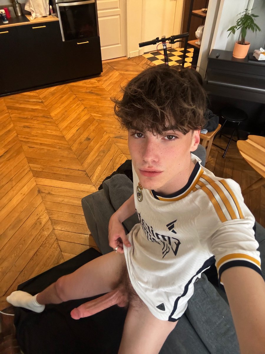 themaxencehot's tweet photo. RT if you want to join me 🍆💦 https://t.co/GndEyhK5w6