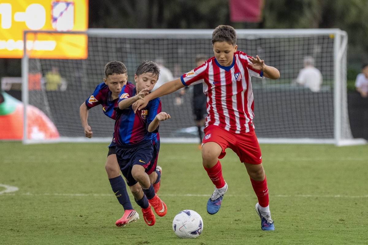 AtletiAcademia's tweet photo. 𝐋𝐀𝐋𝐈𝐆𝐀 𝐅𝐂 𝐅𝐔𝐓𝐔𝐑𝐄𝐒 | 𝐂𝐔𝐀𝐑𝐓𝐎𝐒 𝐃𝐄 𝐅𝐈𝐍𝐀𝐋

Atlético de Madrid Infantil B 1 (3)-1 (2) FC Barcelona

⚽Hugo

¡Nos clasificamos a semifinales en la tanda de penaltis! 🤩 https://t.co/vhiA3IaEzp