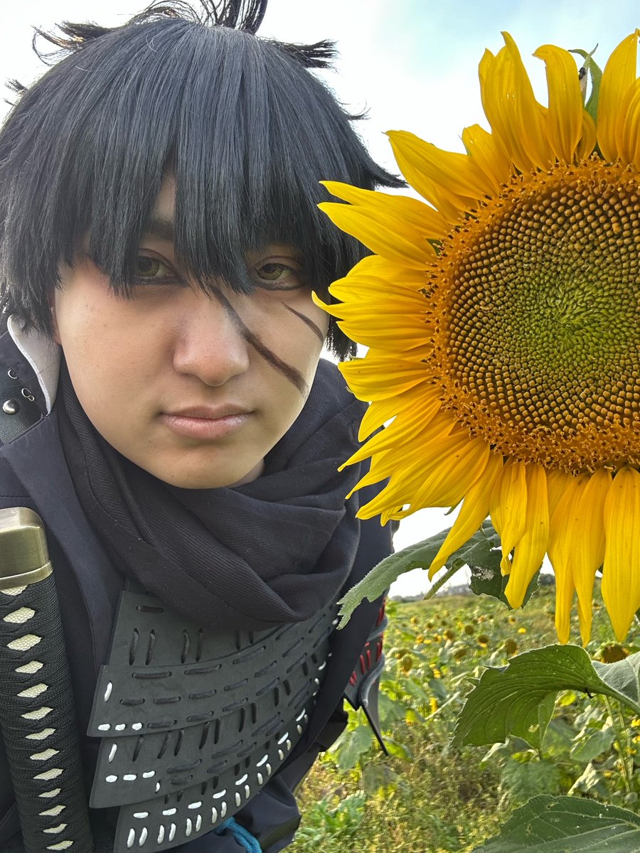 karana0711's tweet photo. おそほ！
遠藤ファームさんでひまわり撮影してきましたー！秋は涼しくて快適でした！！秋いいですよおすすめ！
特に枯れひまわりは不気味な雰囲気で素敵でしたね、スモークや血糊を使うとよりかっこよかったです🥳✨
そしてはちみつ買えて嬉しかったです🥰💕味がしっかりして濃厚でおいしいのでぜひ💪 https://t.co/EV3F1Sbbk7