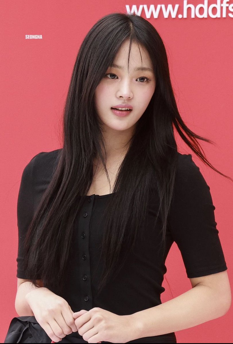 AboutNWJNSMusic's tweet photo. Minji https://t.co/ZMbhczH1Af