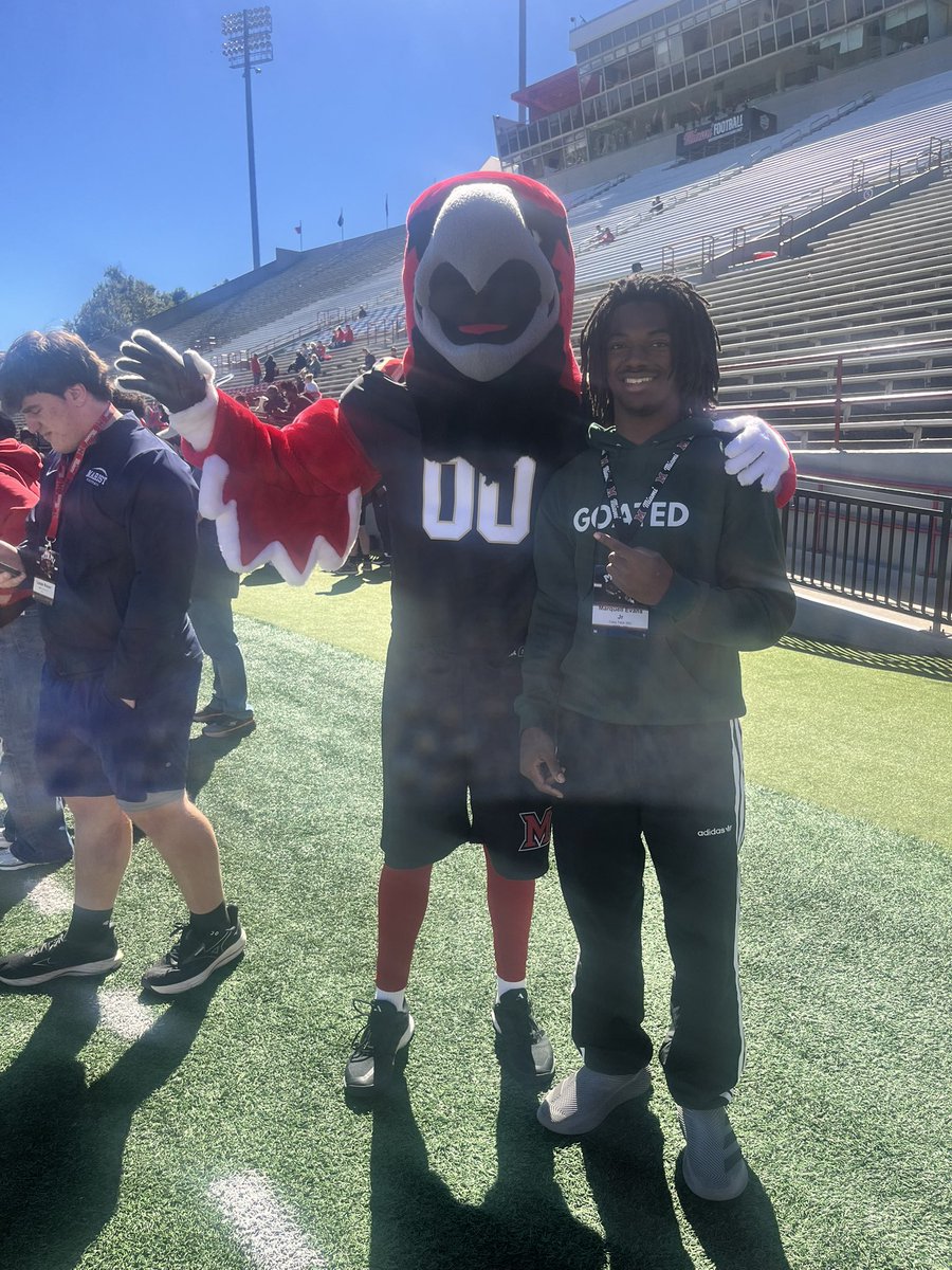 MarquellEvansJr's tweet photo. I had an amazing time at @MiamiOHFootball today!! Loved the energy and atmosphere!!
@CoachRush_CTFB @Detroit_CTFB @drew15martin @CoachZaneRies @DBCoachWhite https://t.co/TqpKkemM8m