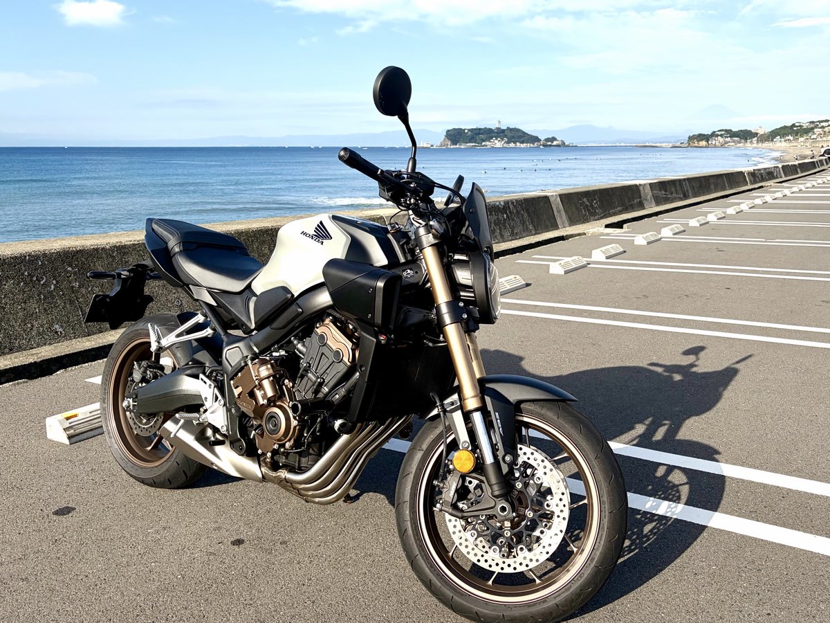 nebaru47's tweet photo. 1ヶ月ぶりのバイク
今日は江ノ島まで朝活 https://t.co/pdk3kvM3UF