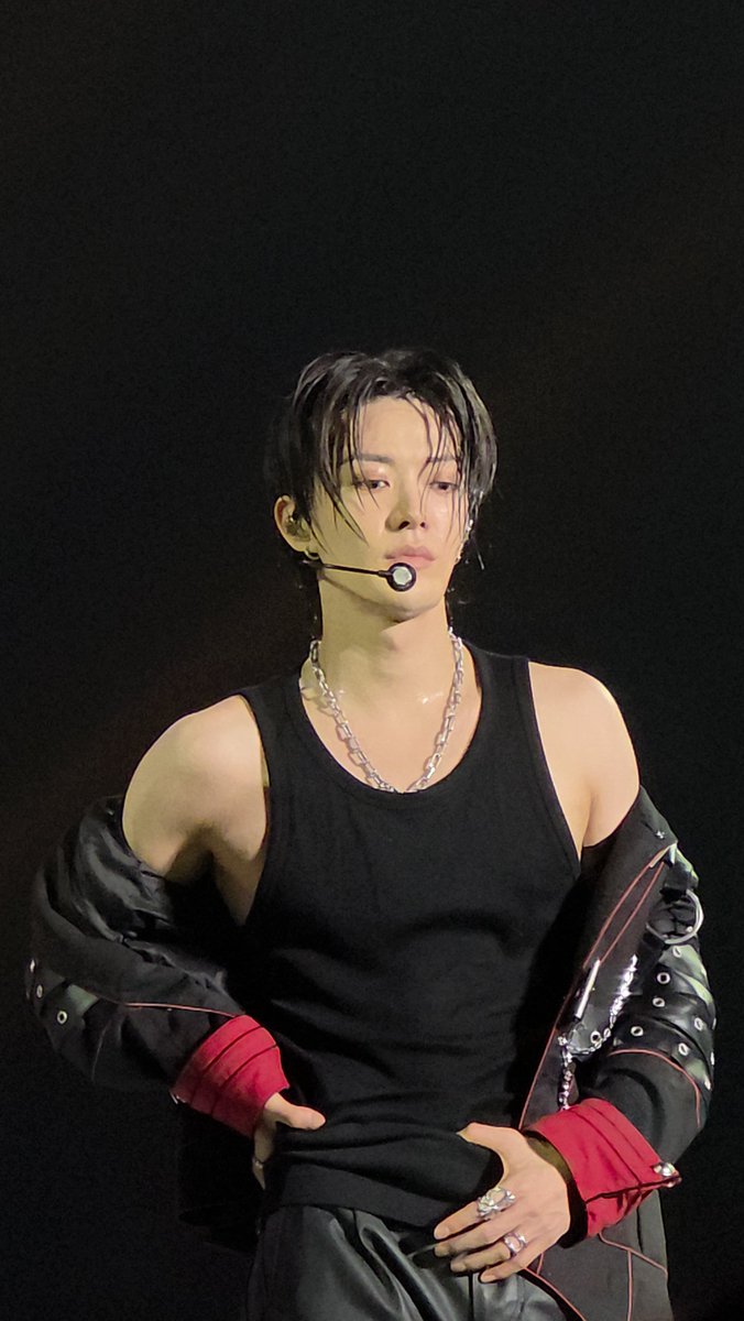 pigletcloud's tweet photo. He's the best pokoknya mah 🤩🥰
Nakamoto YUTA 💚

#NCT127_5TH_NEOCITY_THE_REDLINE_in_JAKARTA 
#NCT127inJAKARTA https://t.co/uvczQzbHzZ
