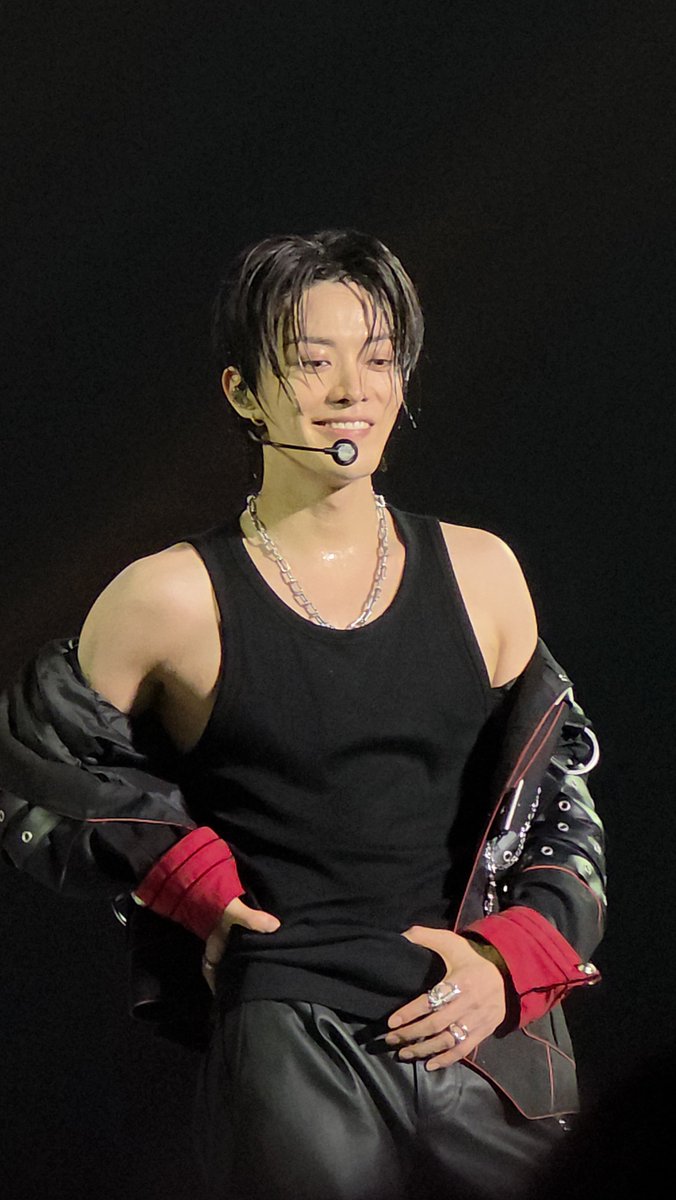 pigletcloud's tweet photo. He's the best pokoknya mah 🤩🥰
Nakamoto YUTA 💚

#NCT127_5TH_NEOCITY_THE_REDLINE_in_JAKARTA 
#NCT127inJAKARTA https://t.co/uvczQzbHzZ