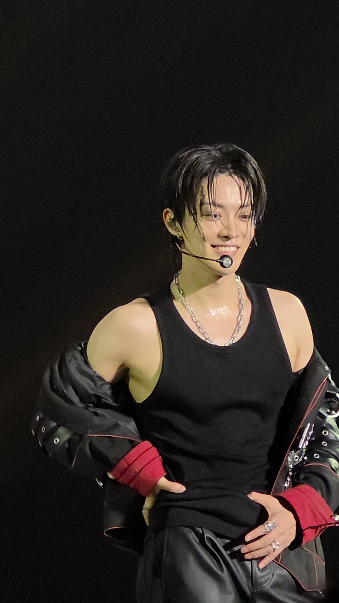 pigletcloud's tweet photo. He's the best pokoknya mah 🤩🥰
Nakamoto YUTA 💚

#NCT127_5TH_NEOCITY_THE_REDLINE_in_JAKARTA 
#NCT127inJAKARTA https://t.co/uvczQzbHzZ