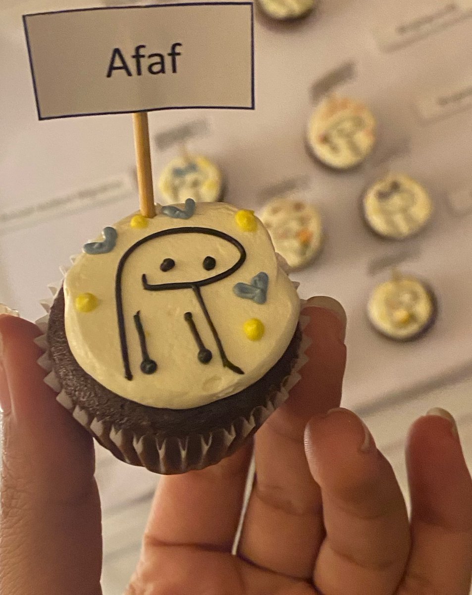 Aam_Aam00's tweet photo. We’ve reached our R3 year 🤍

وكما قال المتنبي:

«إذا غامرتَ في شرفٍ مرومِ
فلا تقنعْ بما دونَ النجومِ»

فمَن سمت همّتُه، عظمت غايتُه، ومَن صدق سعيُه، لم تُثنه مشقّة الطريق عن بلوغ ما يطمح إليه. https://t.co/YcoxHgcLuR