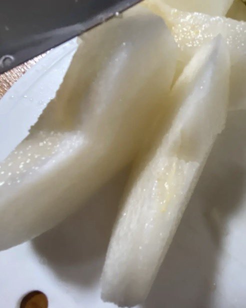 gcahwg's tweet photo. 朝 写真の米
昼 セブンのおにぎり2個
夜🍐とシチューお茶碗いっぱい
間食ワッフル https://t.co/2jk8UPaAVm