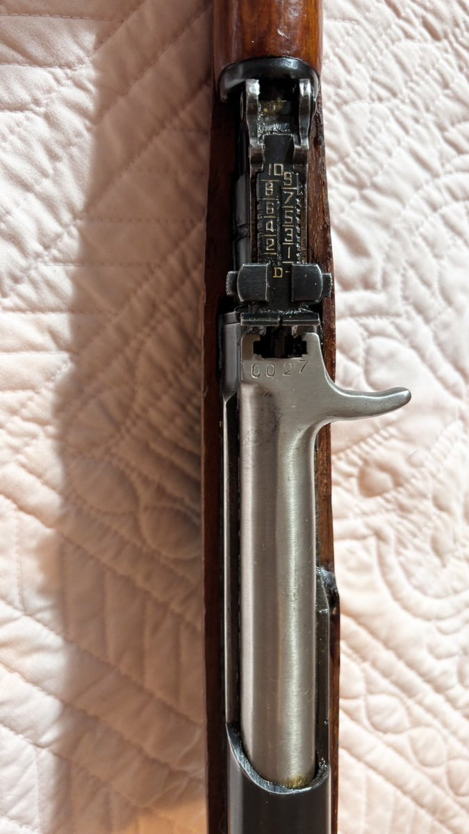 illyrianarmor's tweet photo. Boyfriend got me an Albanian SKS, in mint condition, with 100% authentic matching parts.

If you don’t understand, the Albanian SKS is the rarest SKS — built only from 62-78, only around 17k ever made, only a few thousands in the US, and only a few dozen have 100% matching parts. https://t.co/DNVsWRvpLf