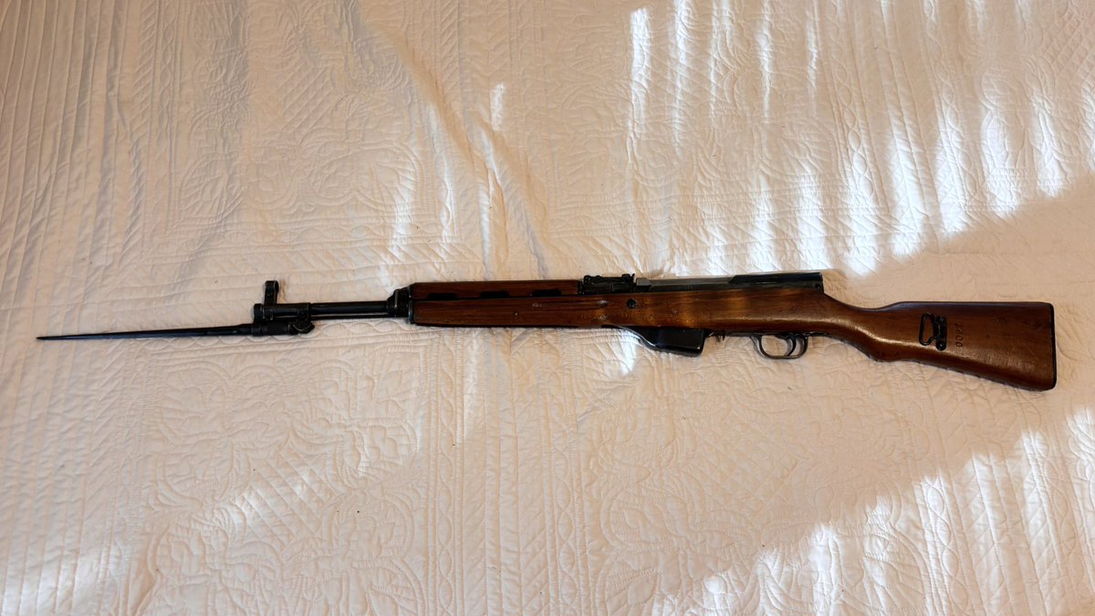 illyrianarmor's tweet photo. Boyfriend got me an Albanian SKS, in mint condition, with 100% authentic matching parts.

If you don’t understand, the Albanian SKS is the rarest SKS — built only from 62-78, only around 17k ever made, only a few thousands in the US, and only a few dozen have 100% matching parts. https://t.co/DNVsWRvpLf