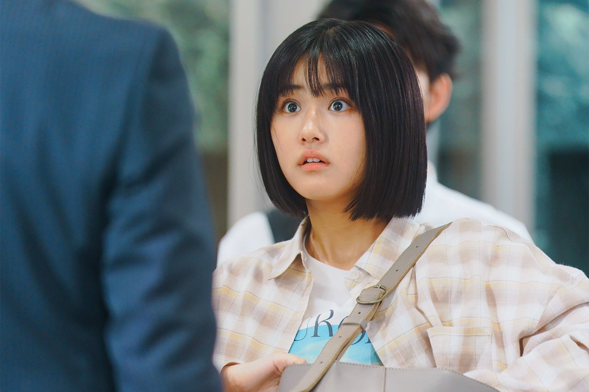 modelpress's tweet photo. 【今夜放送📺️】「もうパパ！」第1話🏚️

“ちょっとした有名人”紀子（原菜乃華）
先輩・陽日（岩瀬洋志）に恋心抱く

📸場面写真多数
https://t.co/PSrlYnPiff https://t.co/WICUcr9aob