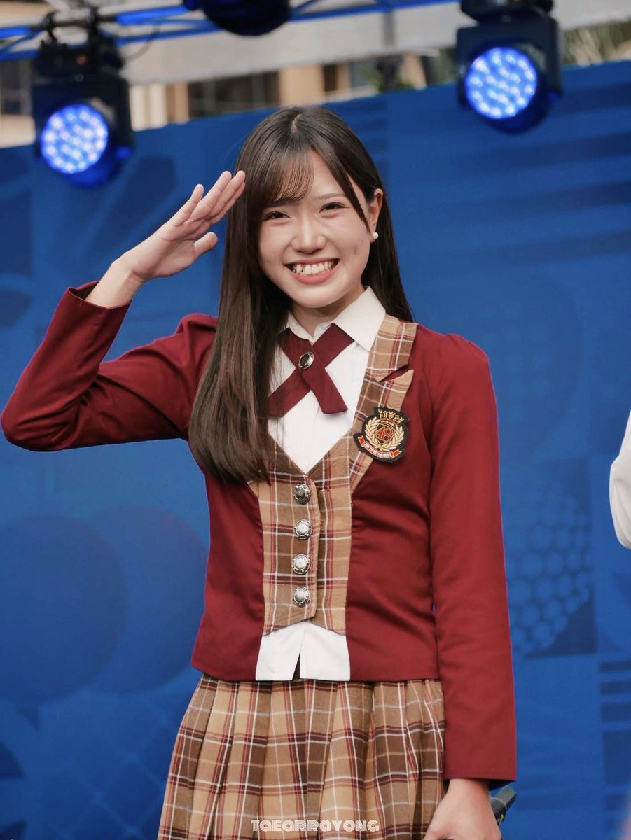 taearrayong's tweet photo. tetaplah menjadi terang dan bersinar layaknya arunika yang tetap membagikan kehangatan dan mengukir adiwarna, biru

@Gracie_JKT48 https://t.co/lpNMvjGBha