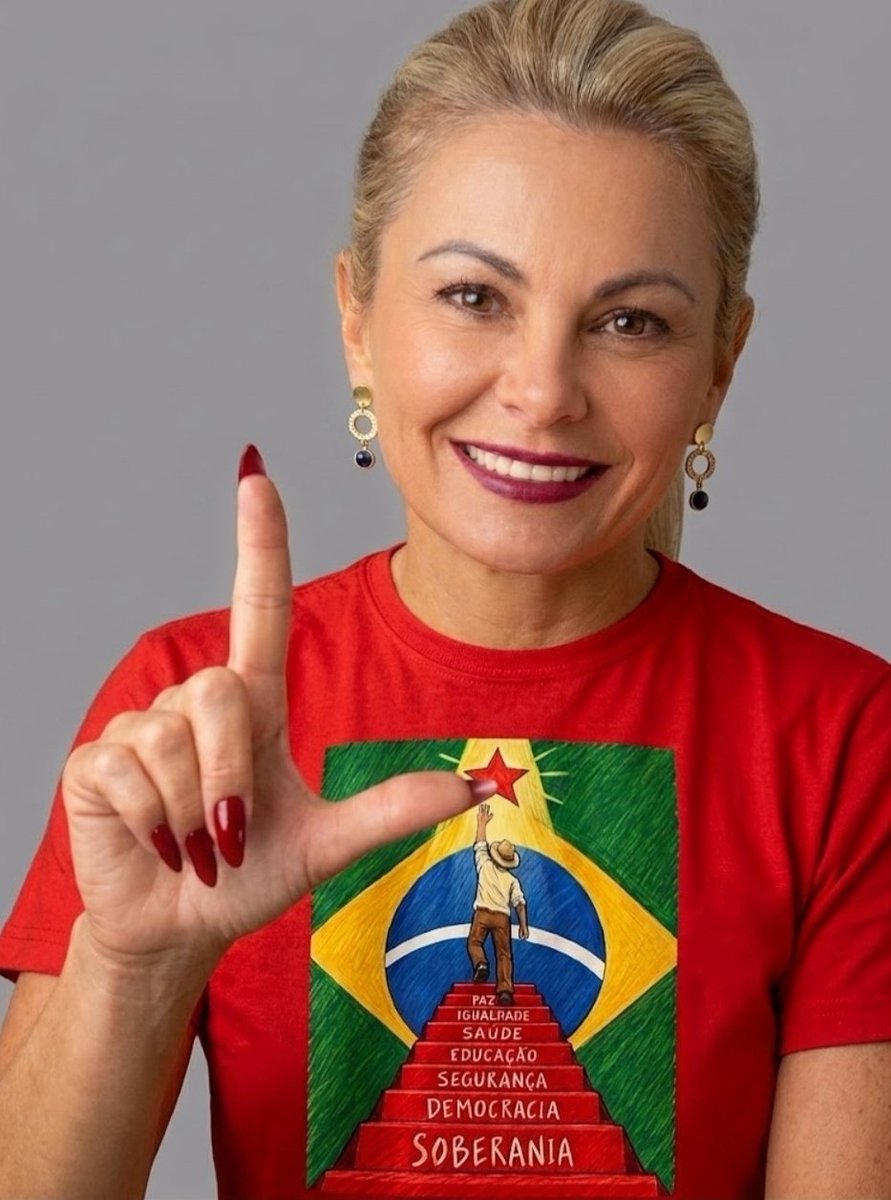 arc_maiana's tweet photo. Amanhã temos uma festa pra ir: a festa da democracia. E eu voto no Lula e nos congressistas da sua base. Voto 13! 🚩

BORA LULA https://t.co/d84scnYy6h