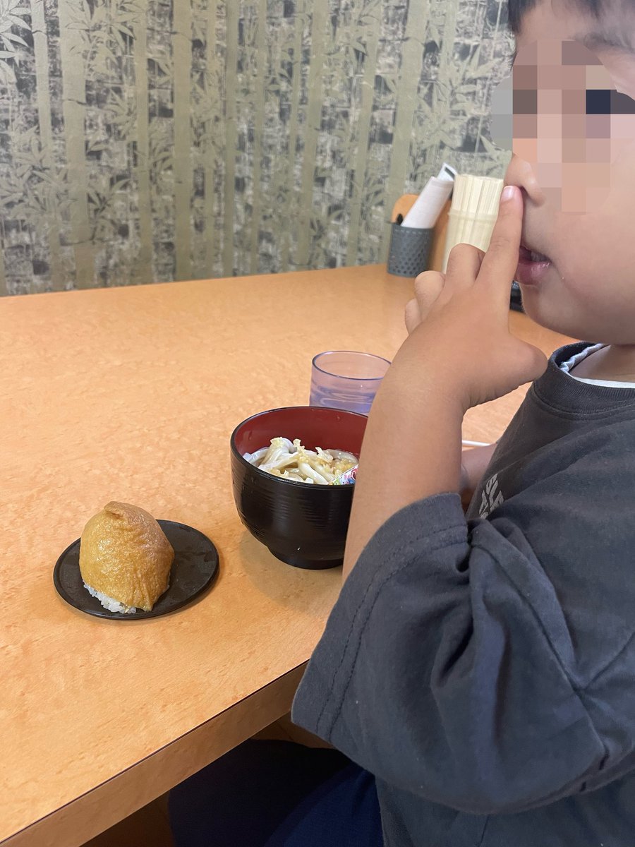 subeteAlright's tweet photo. 朝活、もう日曜の朝うどんしか食べん子になった https://t.co/3i8kfORmEm