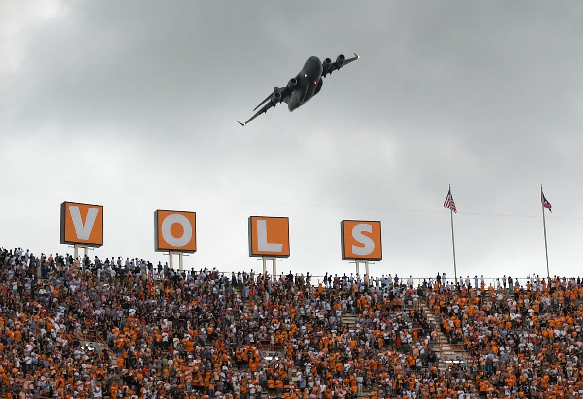 UTPolice's tweet photo. 🏈 Vols get the win over Auburn! As you leave Neyland Stadium, please drive responsibly, use a designated driver or rideshare if needed, and be patient around campus. Stay safe, Vols! https://t.co/pJhnNbBYDu