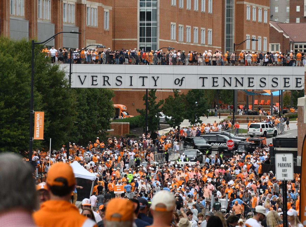 UTPolice's tweet photo. 🏈 Vols get the win over Auburn! As you leave Neyland Stadium, please drive responsibly, use a designated driver or rideshare if needed, and be patient around campus. Stay safe, Vols! https://t.co/pJhnNbBYDu