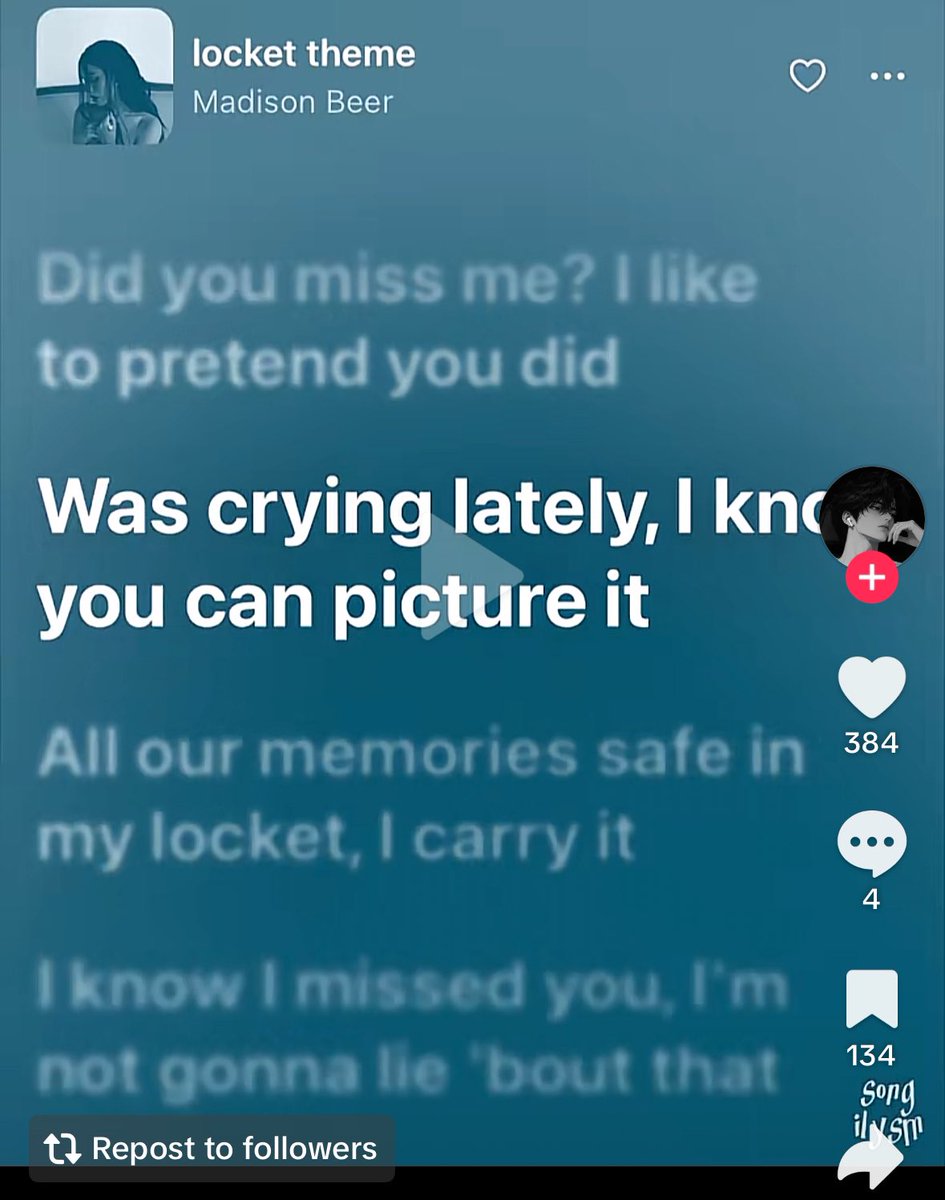 effortlesslyava's tweet photo. guys i’m not crazy WHICH IS IT https://t.co/O6Df5zsKQz