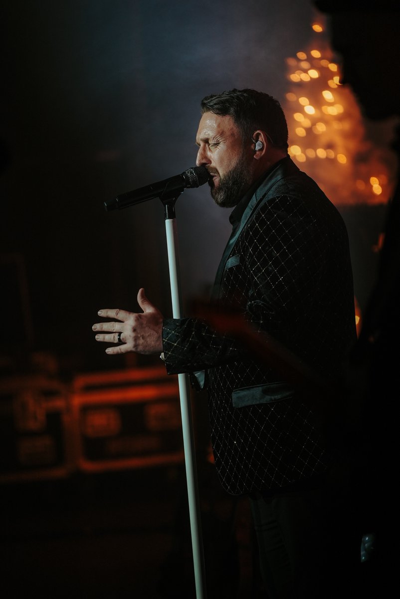 CUPEvents's tweet photo. 🎄 PICTURE A SATURDAY NIGHT IN DECEMBER

Dinner with friends. A night out. Johnny Reid live on stage.

Christmas With Johnny Reid comes to Credit Union Place December 5.

Save this for your Christmas calendar. ❤️

🎟️ https://t.co/u2GbqAHjit

#CUPevents | #ItAllHappensHere | #SETS https://t.co/IjqLJbVLyf